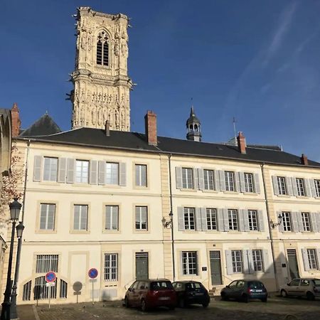 La Chapelle, Les Suites Du Palais, L'Unique 5 Etoiles De Nevers, Suite D'Exception, By Primo C0Nciergerie Buitenkant foto