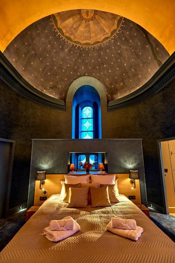 La Chapelle, Les Suites Du Palais, L'Unique 5 Etoiles De Nevers, Suite D'Exception, By Primo C0Nciergerie Buitenkant foto